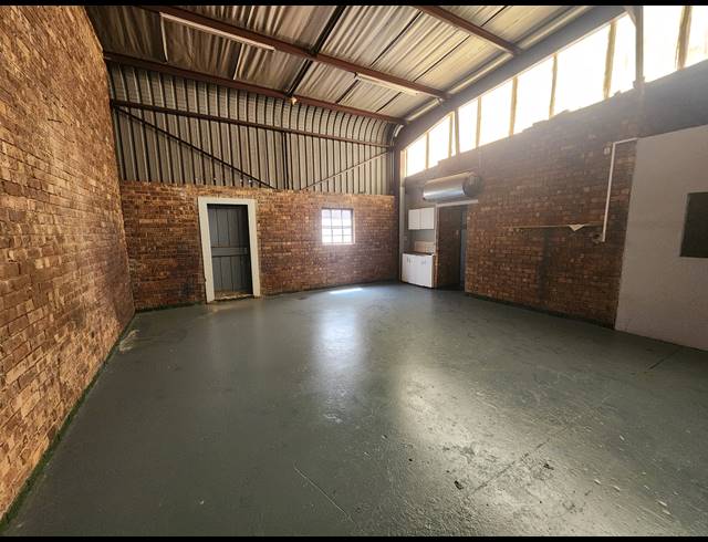 172M² WAREHOUSE TO LET IN WADEVILLE
